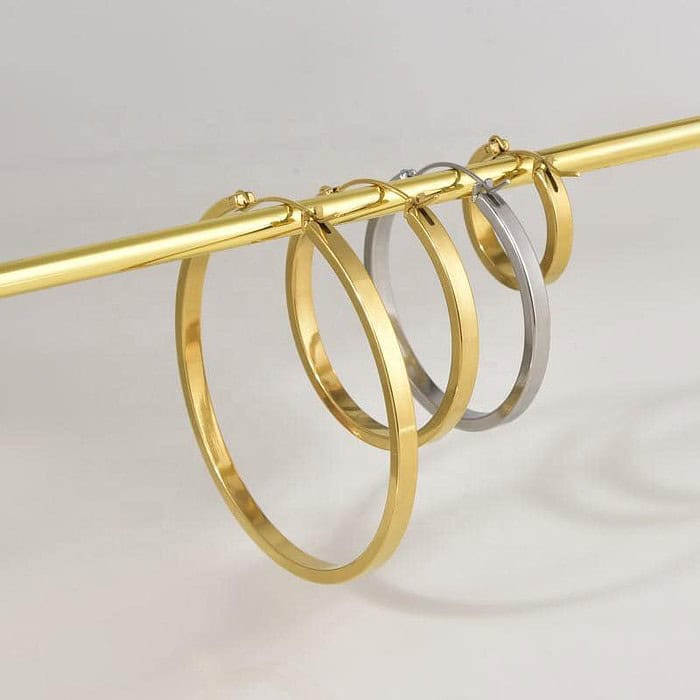 Große Ohrringe aus Gold Hoop – Bild 4