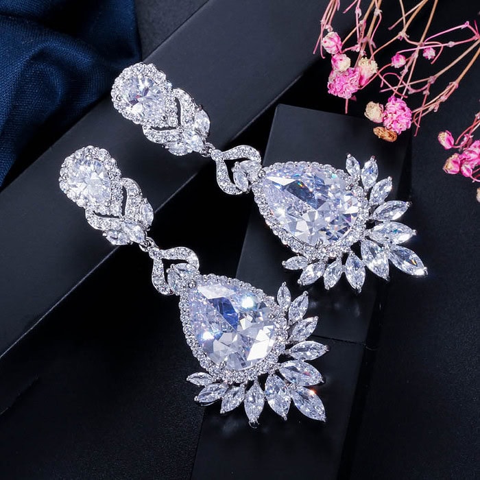 Vintage Ohrringe mit Zirkonia