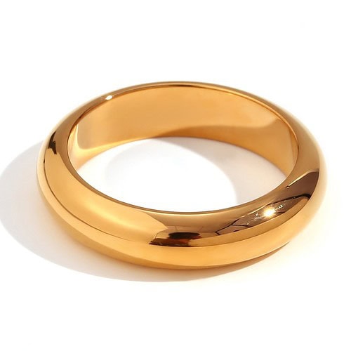 Klassischer Ring mit einer Dicke von 5 mm