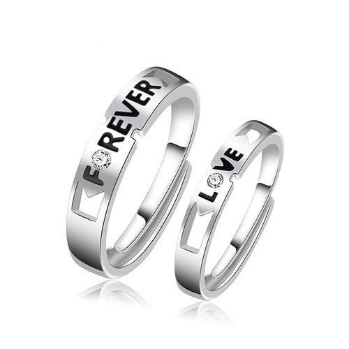 Partnerring mit buchstabe