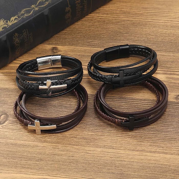 Lederarmband mit kreuz