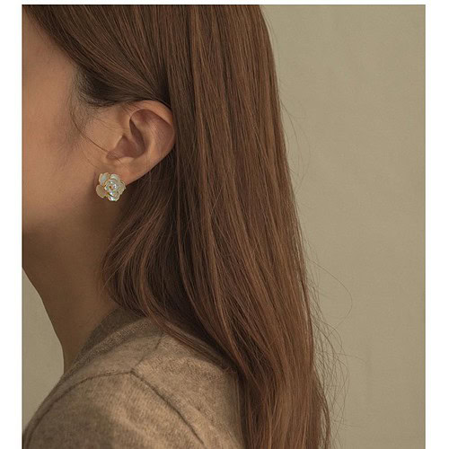 Weiß Rose Ohrringe Stecker
