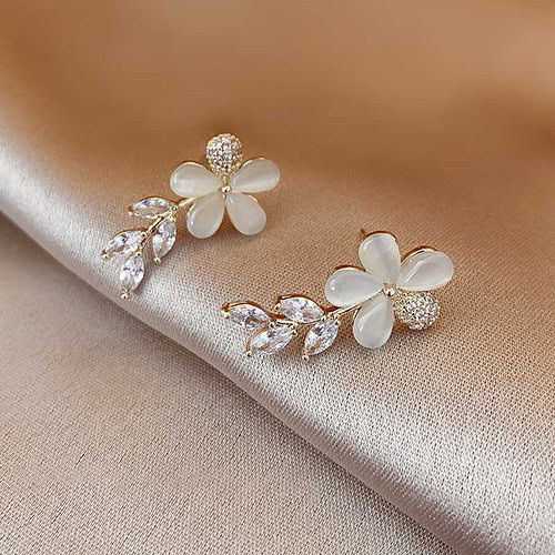 Weiß Blumen Ohrringe Stecker