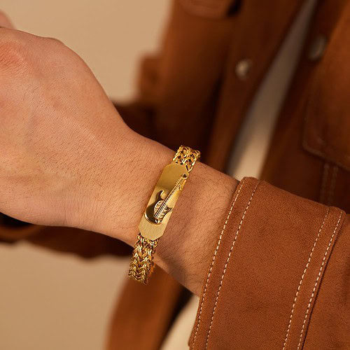 Titan Armband Gitarre