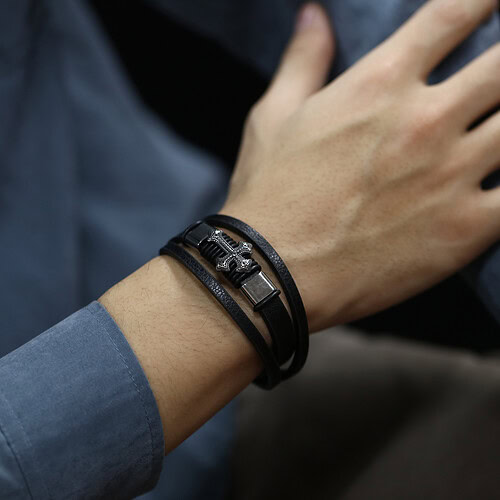 Kreuz Armband Leder Schwarz