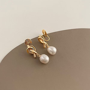 Gold knoten Ohrclips mit Perlen