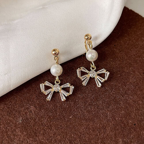 Bow Perlen Ohrclips mit Zirkonia