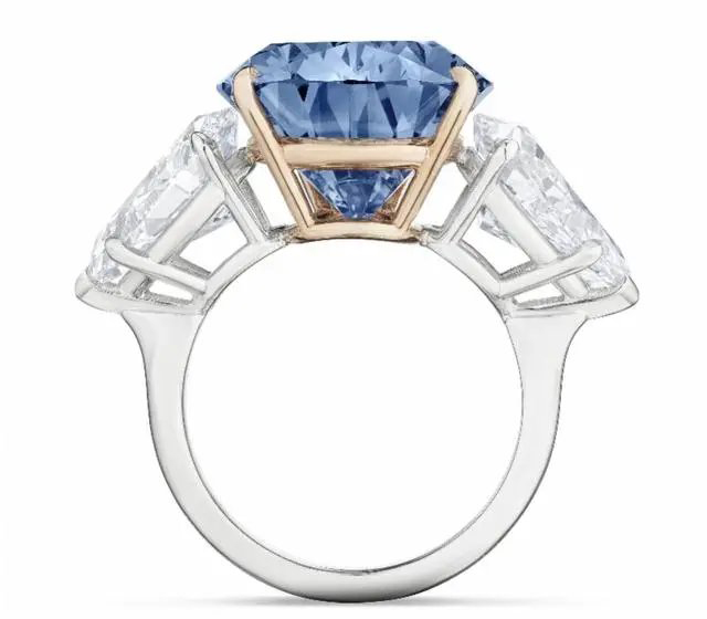 Ring mit Bleu Royal Ring mit Bleu Royal