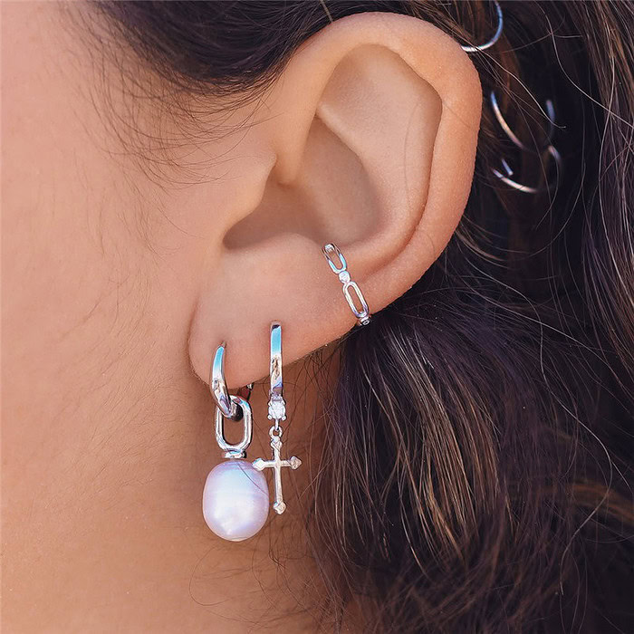 Silber Creolen mit Kreuz Anhänger