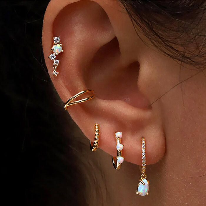 Creolen mit Weiß Opal