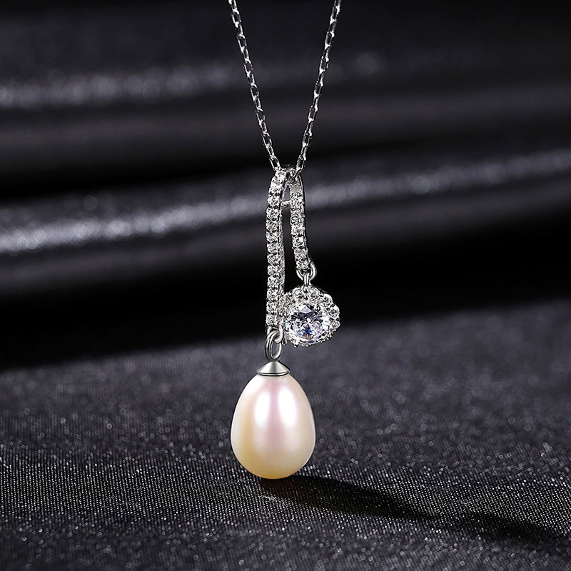 Personalisierte Kette mit perlenanhänger