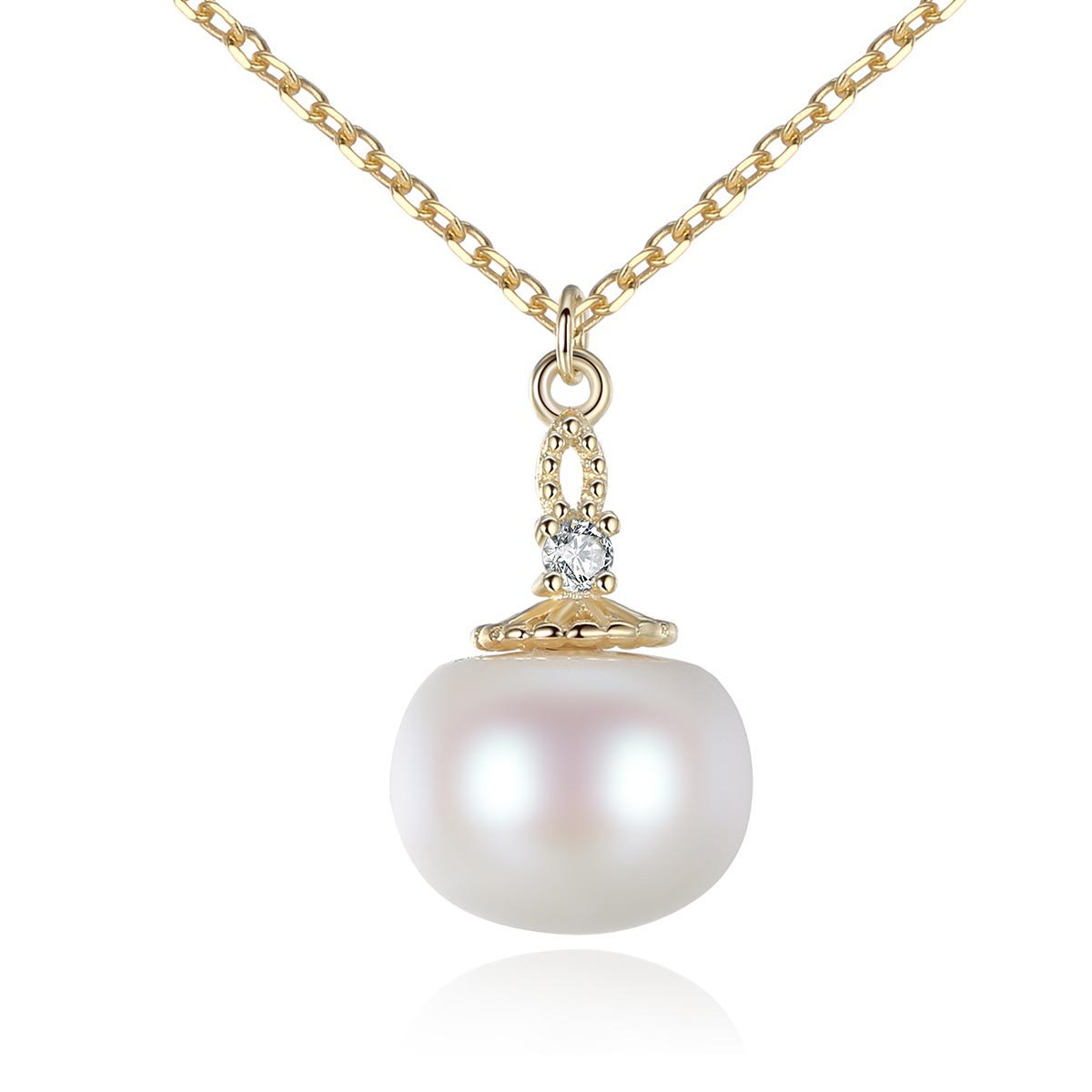 Goldene Kette mit Perlenanhänger