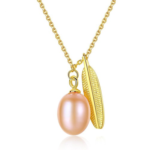 Goldene Kette mit Perle und Feder