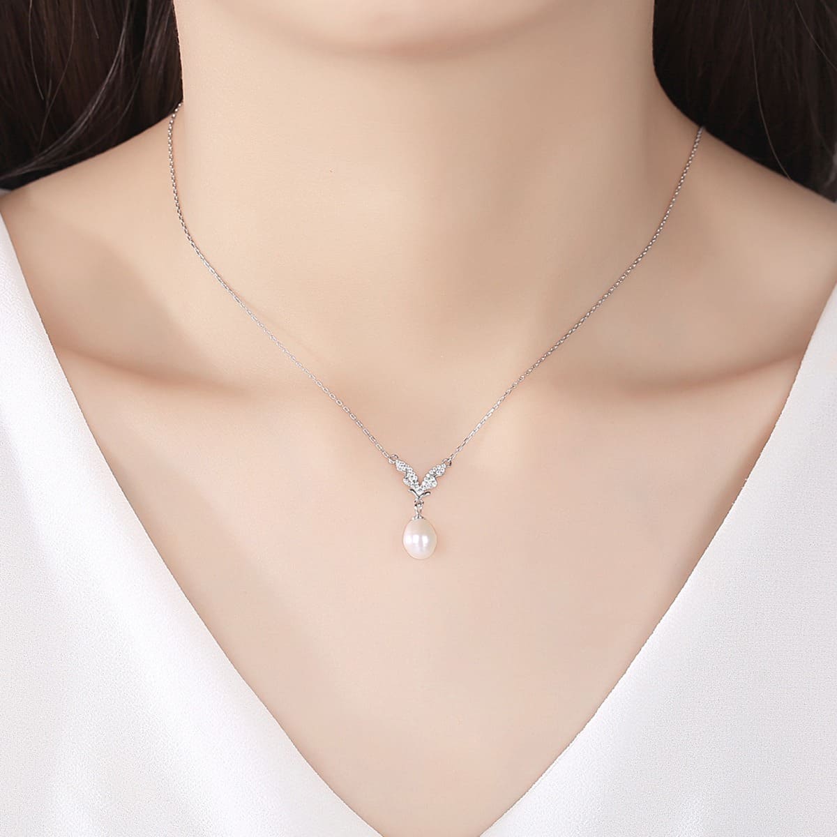 Goldene Kette Damen mit Süßwasserperlen