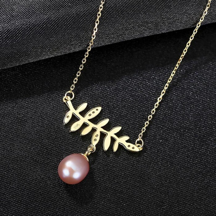 Goldene Kette Damen mit Perlenanhänger