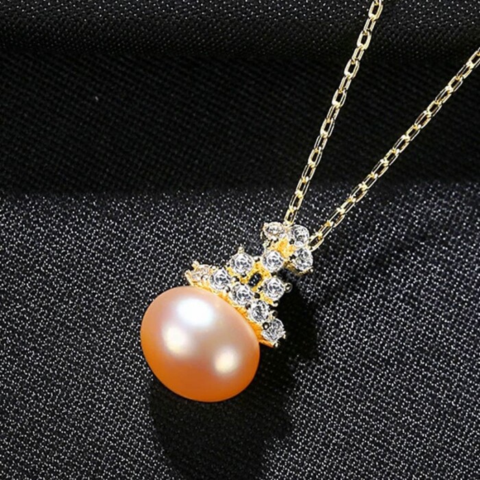 Goldene Kette mit Perlenanhänger Lavendel