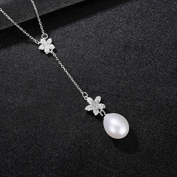 Blumen Kette mit Perlenanhänger