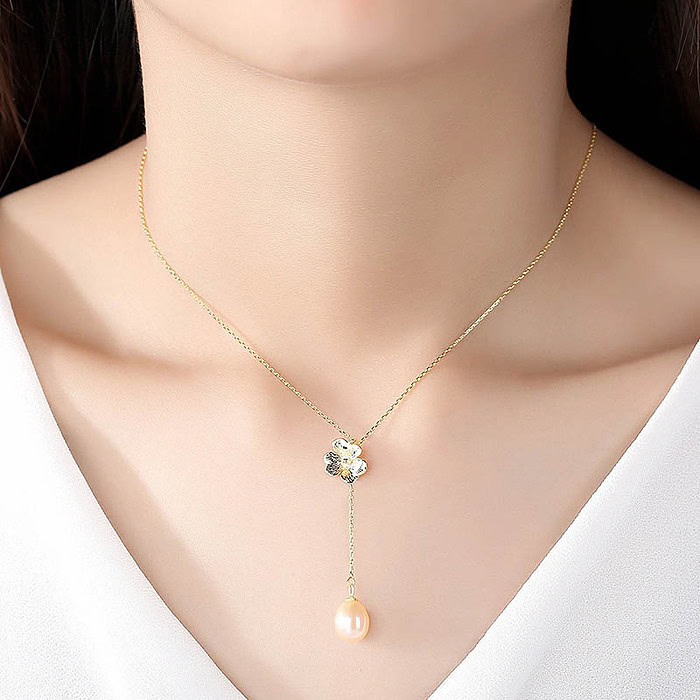 Goldene Y Kette mit Perlen und Blumen