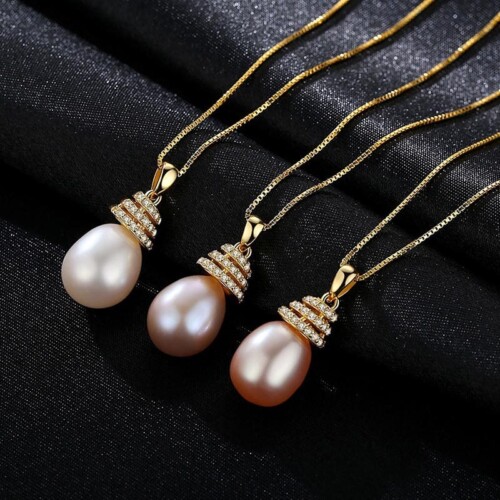 Personalisierte Kette mit Rosa Perlen