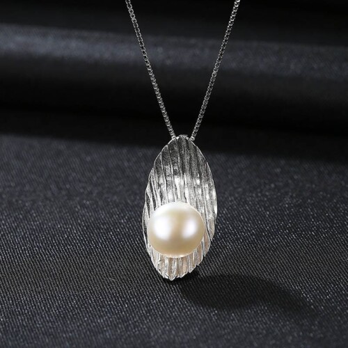 Süßwasser Perlen Kette aus Silber