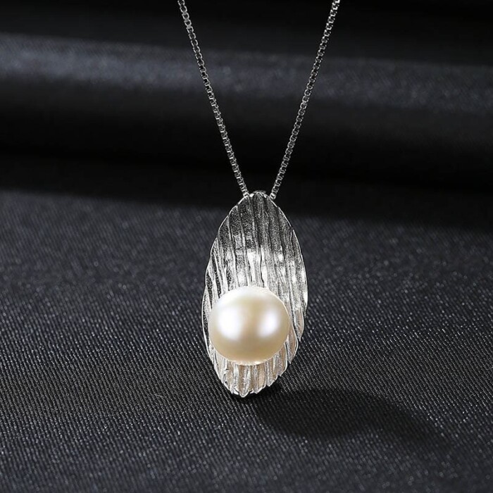 Süßwasser Perlen Kette aus Silber