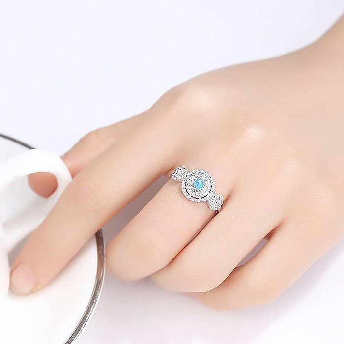 Ring Frau mit Opal und Zirkonia