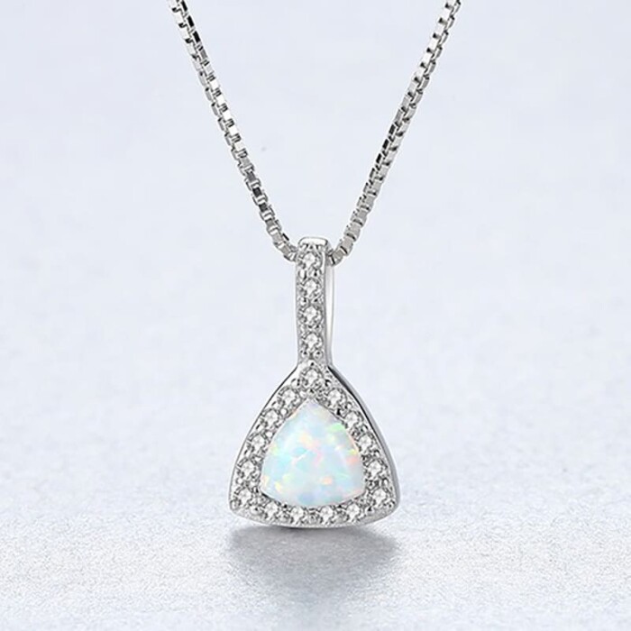 Kette mit Dreieck Opal Anhänger
