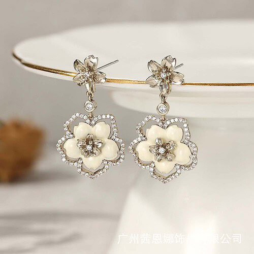 Elegante Blumen Ohrringe für Mädchen