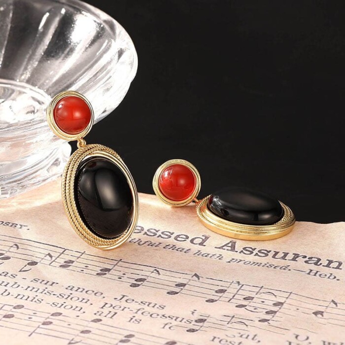 Ohrringe mit Oval Anhänger