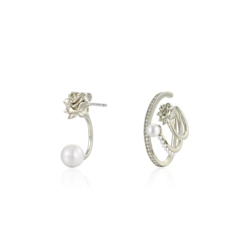 Ohrringe Asymmetrisch mit Rosenform