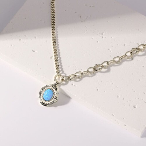 Modeschmuck Kette mit Opal Anhänger