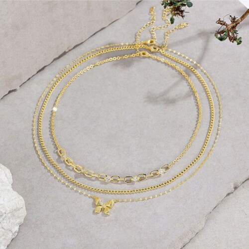 Goldene Layering Kette mit Schmetterling