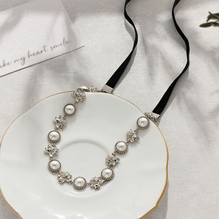 Choker Samtband Kette mit Perlen