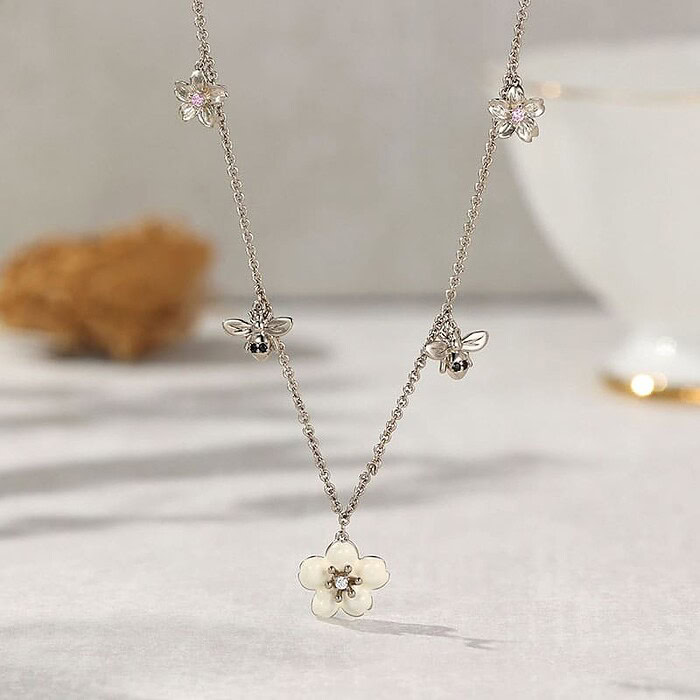 Süße Kette mit Blumen und Bienen Anhänger