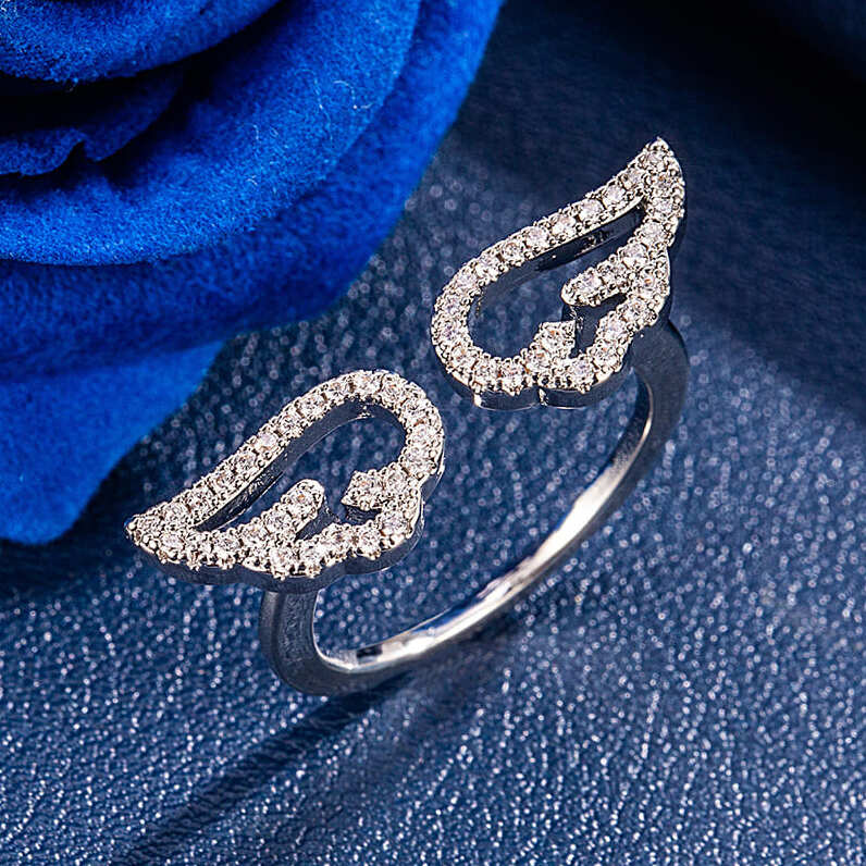 Engelsflügel Ring mit Zirkonia